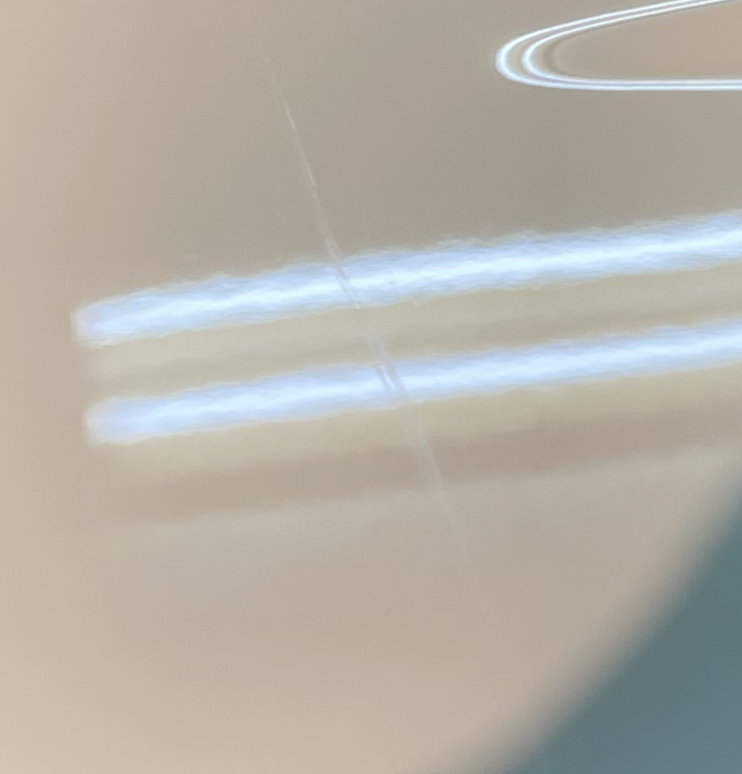 ルーフに入っていた、目立つ傷の写真