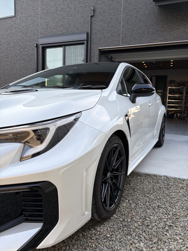 セラミックコーティングを施工したGRカローラ