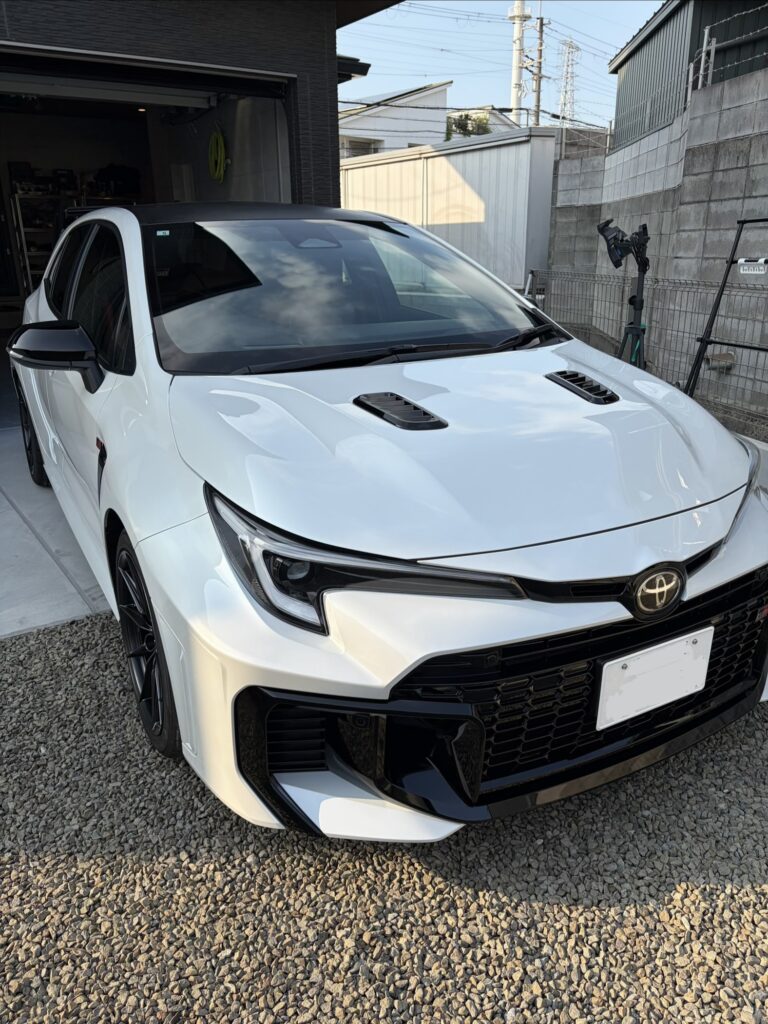 セラミックコーティングを施工したGRカローラ